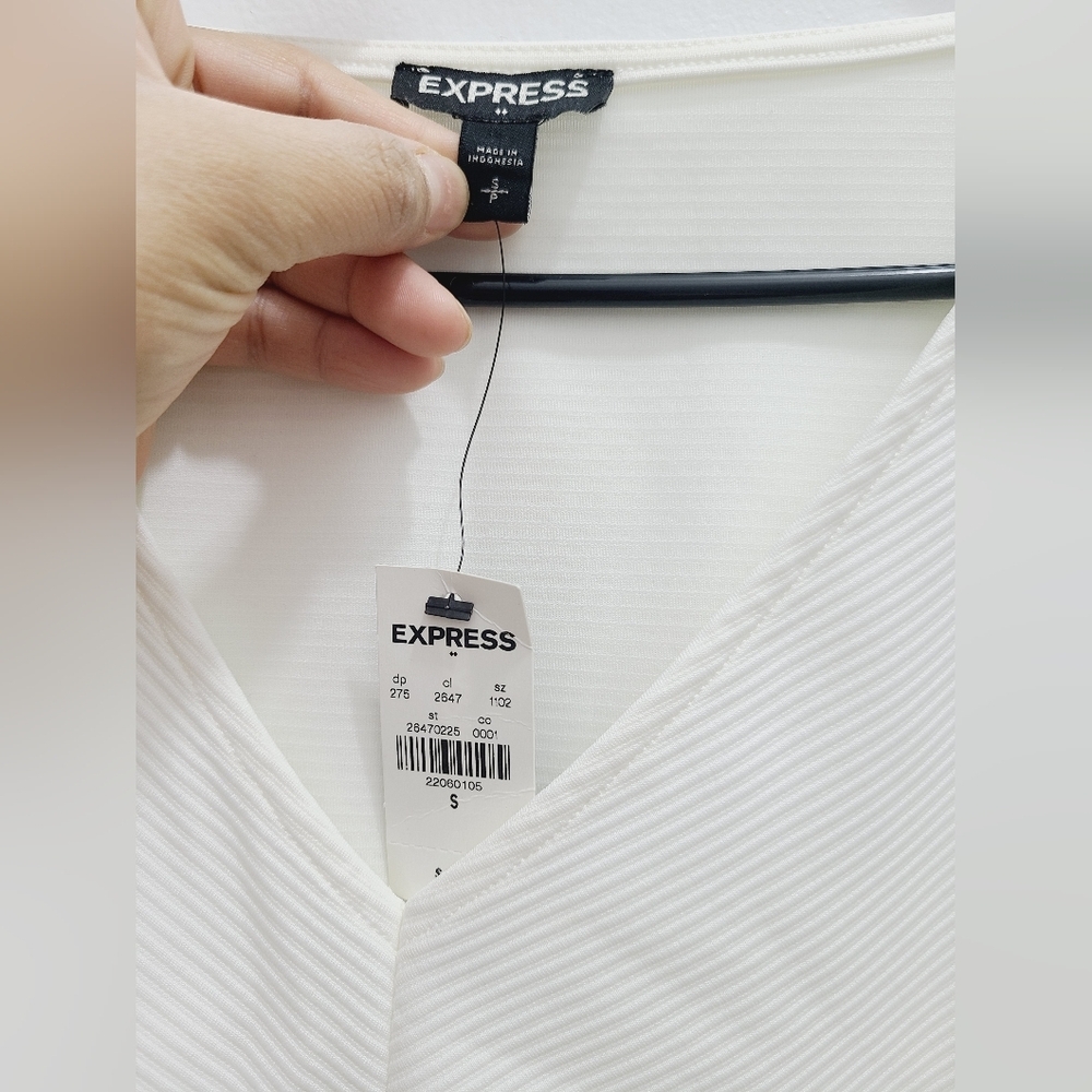 Express Blouse White with Waist Tie Detail - Size S​ - Picture 3 of 6